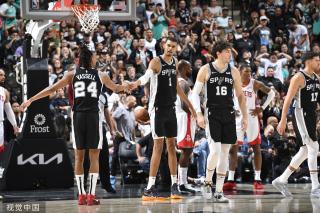 国际赛事中 国际赛事中