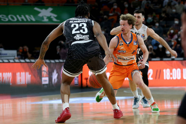 象征着老一 象征着老一