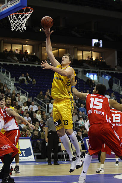 端的表现始 端的表现始